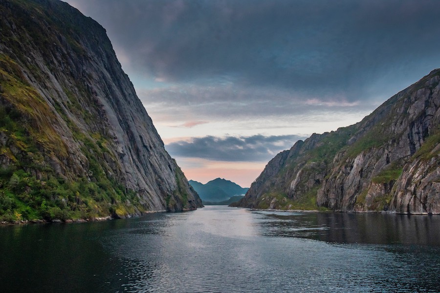 Lachsöl aus den Fjorden Norwegens